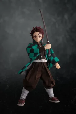 Sentinel Demon Slayer: Kimetsu No Yaiba Tanjiro Kamado 1/6 Scale Action Figure