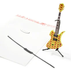 Hide Guitar Collection Official Figure Set: GREEN HEART Ver. -Toy Sale Store 50def0a3690343d5a2922a4f65215f10.jpg