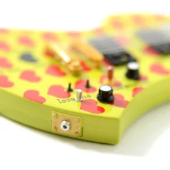 Hide Guitar Collection Official Figure Set: GREEN HEART Ver. -Toy Sale Store b84ccaa185764513942e136e67c5578f.jpg